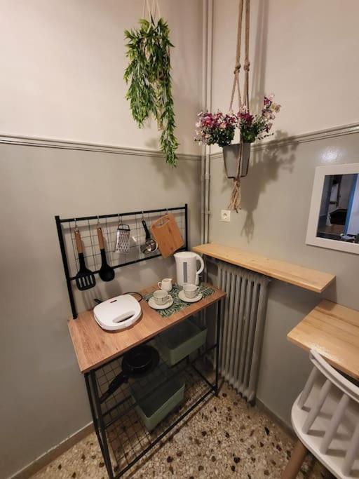 Viva La Frida Boho Apartment In Central Atina Dış mekan fotoğraf