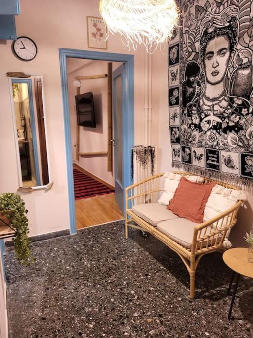 Viva La Frida Boho Apartment In Central Atina Dış mekan fotoğraf